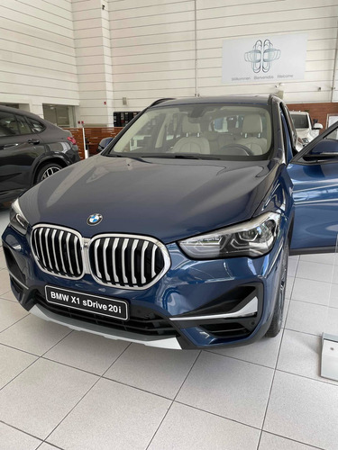Imagen 1 de 5 de Alquiler De Vehículos Alta Gama Gol-rent-a-car
