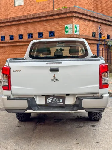 Mitsubishi L200 Fl Glx Mt 2400cc Td 4x4 2ab Abs Mod 2023