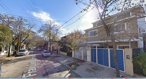 A Estrenar Casa Tipo Duplex, Con Cochera Y Fondo Libre.