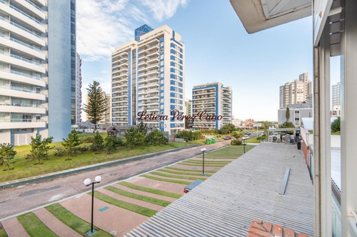 Imagen 16 de 16 de Venta Apartamento 2 Dormitorios Y Medios En Playa Brava, Punta Del Este