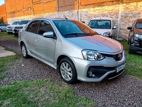 Imagen 2 de 10 de Toyota Etios 1.5 Xls 4 Ptas