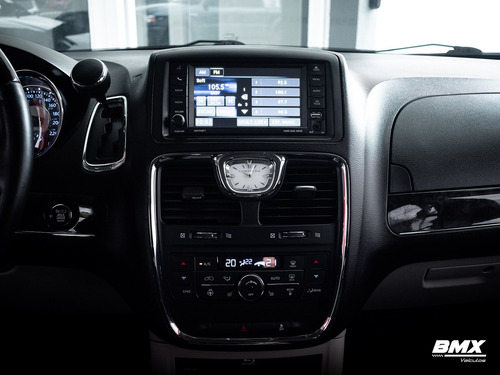 Imagem 6 de 14 de Chrysler Town & Country 3.6 Limited V6 24v Gasolina 4p Auto
