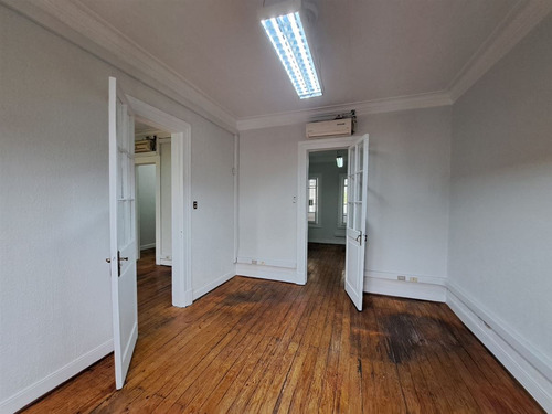 Casa En Arriendo En Metro Bustamante, Providencia