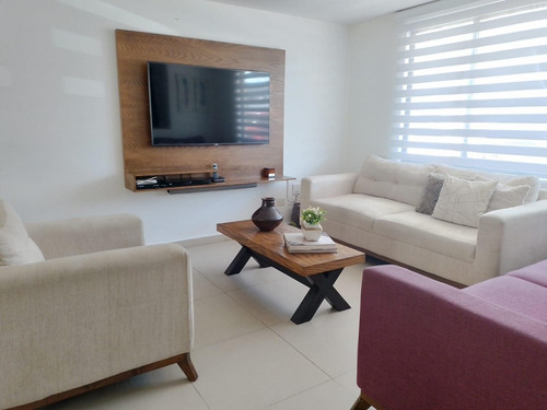 Venta De Casa En Condominio En Alborada 3 En San Mateo Atenco
