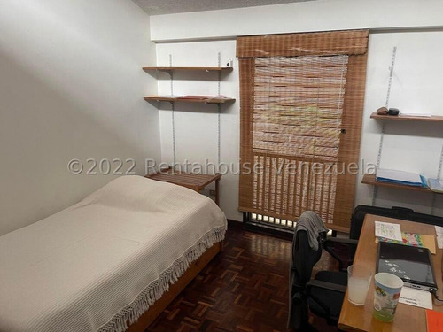 Townhouse Lomas De Prados Del Este 23-2680 R.e