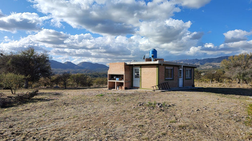 K075sl- Hermosa Casa Camino Al Toro Muerto En San Lorenzo