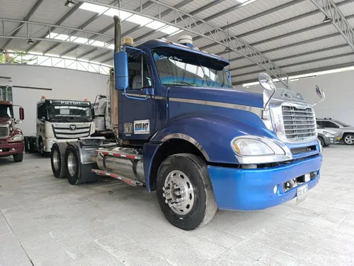 Freightliner Cl 120 2012 Azul
