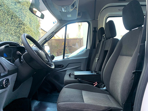 Ford Transit 2.2 Pasajeros Larga Techo Alto Custom Mt