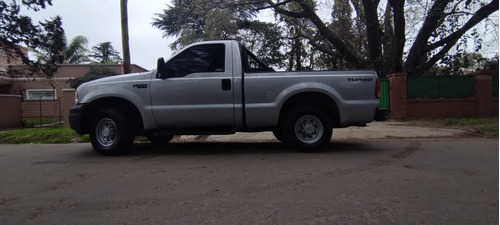 Ford F-100 3.9 Cab. Simple Xl Plus Mp3+4x2