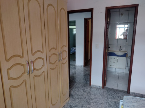 Casa Próximo Ao Muro Da Base Aérea Naval De São Pedro Da Aldeia