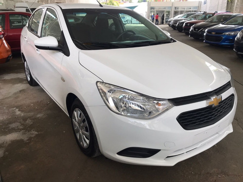 Imagen 2 de 10 de Chevrolet Aveo