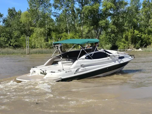 Regal 2150 Cuddy Mercruiser 4.3 V6 220 Hp
