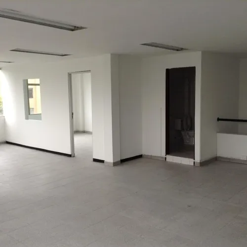 Oficina En Arriendo En Las Ferias. Cod A1038409