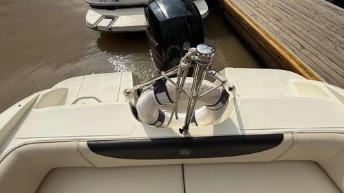 Lancha Cuddy Bermuda 595 Mercury 150 Hp 4 Tiempos