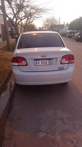 Imagen 1 de 6 de Chevrolet Corsa Lt