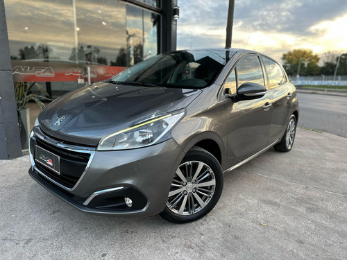 Peugeot 208 1.6 Allure