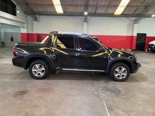 Renault Duster Oroch 2.0 Outsider Plus