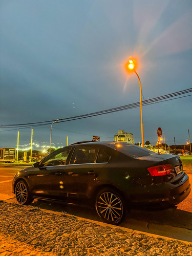 Volkswagen Vento 2.5 Luxury 170cv