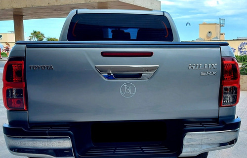 Toyota Hilux 2.8 Cd Srx 177cv 4x4 At 2016