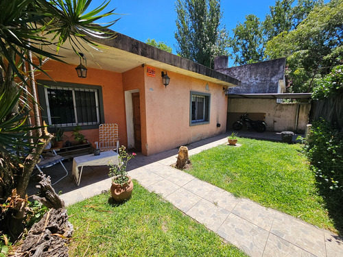 Casa Cuatro Ambientes En Venta En Martin Coronado