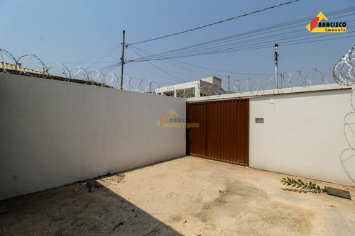 Imagem 24 de 25 de Casa À Venda, 3 Quartos, 1 Vaga, Santa Lucia - Divinópolis/mg - 44523
