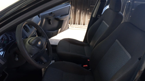 Imagem 9 de 11 de Chevrolet Gm Celta Ls 1.0 Preto 2012
