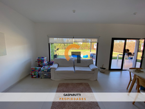 Casa En Venta, 3 Dorm.+ 1 Escritorio Barrio San Matías!