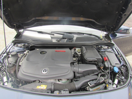 Mercedes Benz Cla 180