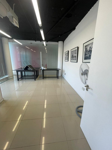 Local En Venta - Cerro De Las Rosas