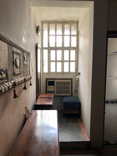 Vendo Casa De 2 ´pisos Los Sauces,220m2,4 Hab 3 Baños, 2 Aptos Con Entrada Independiente