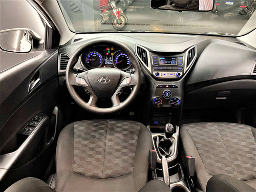 Imagem 15 de 15 de Hyundai Hb20 1.6 Comfort Plus 16v Flex 4p Manual