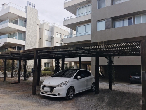 Hermoso Apartamento Ubicado En Parque Miramar De 3 Dormitorios