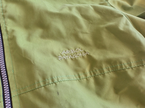 Campera Impermeable Con Abrigo Niña/o T14. Impecable (Usado)
