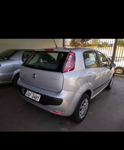 Fiat Punto 2013 1.4 Attractive Flex 5p