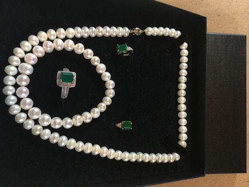 Collar Perlas Naturales,con Anillo,aretes,esmeraldas