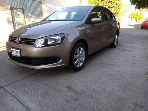 Volkswagen Vento 1.6 Starline At