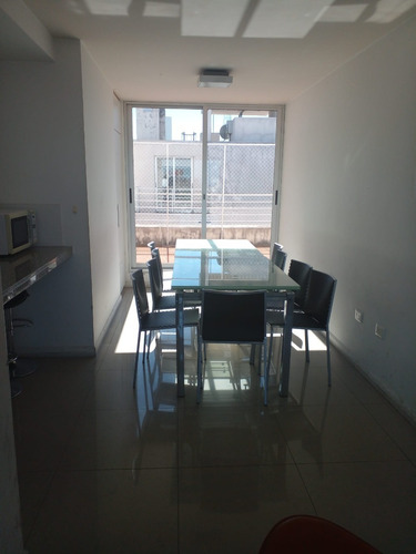 Imagen 12 de 15 de Apartamento De 1 Dormitorio Con 2 Deck En Tres Cruces!