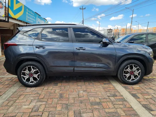 Kia Seltos Zenith 1.6cc AT AA 4X2