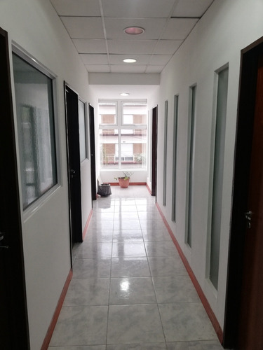 Oficinas Usos Multiples Centro De Monte Grande A Estrenar