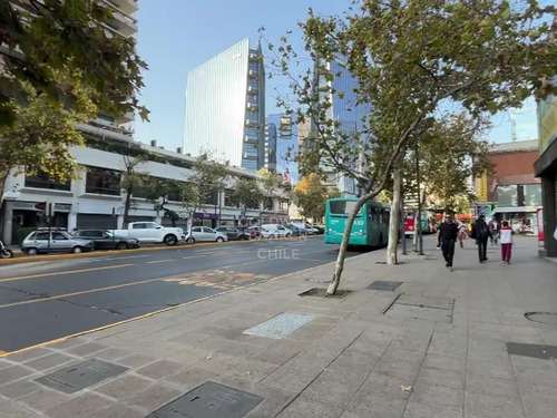 Local A Nivel Calle En Providencia - Metro Tobalaba