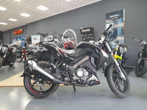 Imagen 11 de 11 de Benelli 180 S