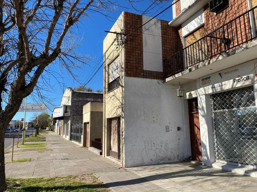 Casa Sobre Avda Colon - Uso Flia O Comercial