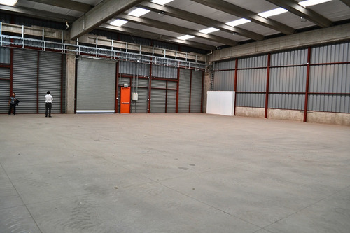 Bodega De 192 M2 En Centro Logístico A 4 Minutos De Ruta 5 N