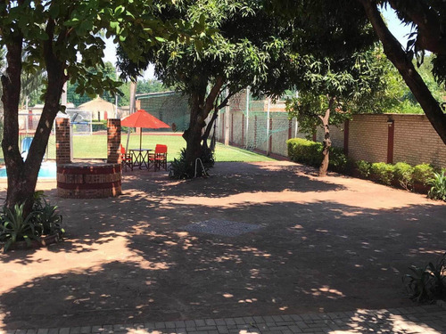 Imagen 3 de 12 de Alquilo Casa Quinta Con Piscina, Cancha De Fútbol, Quincho