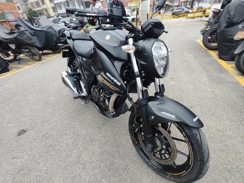 Gixxer 250, Modelo 2022, Sin Choques, Todo Al Día.