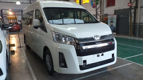 Imagen 4 de 11 de Toyota Commuter 2.8 Tdi 6at