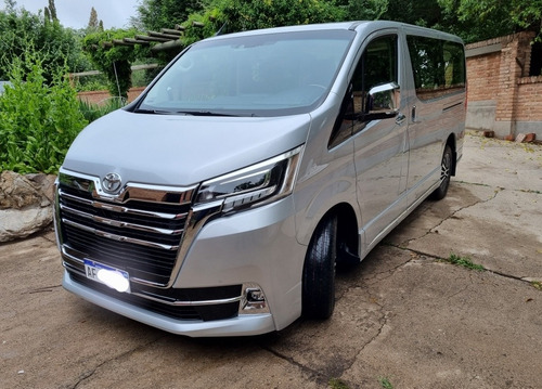 Imagen 7 de 14 de Toyota Hiace 2023 2.8 Tdi Wagon 6at 10a