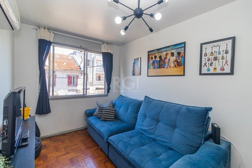 Apartamento Em Medianeira Com 2 Dormitórios - Sc12880