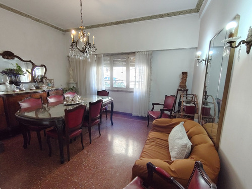 Venta Casa 4 Dorm., Patio Y Terraza - Boedo