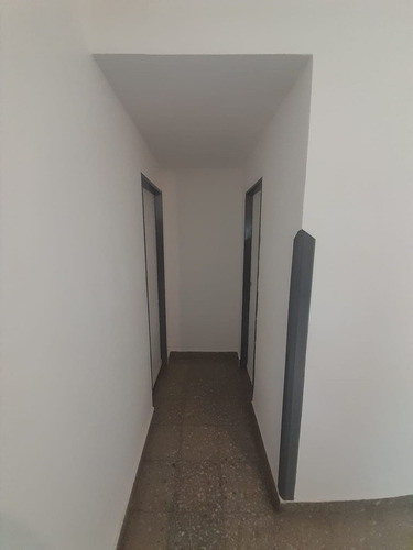 Imagen 13 de 21 de Venta Departamento 2 Ambientes Bernal
